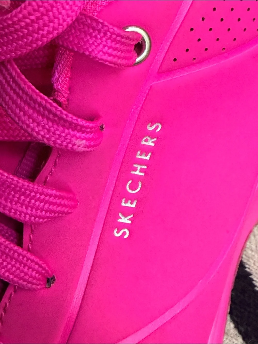 Sketchers Hot Pink Athletic Tennis Shoes Sneakers
